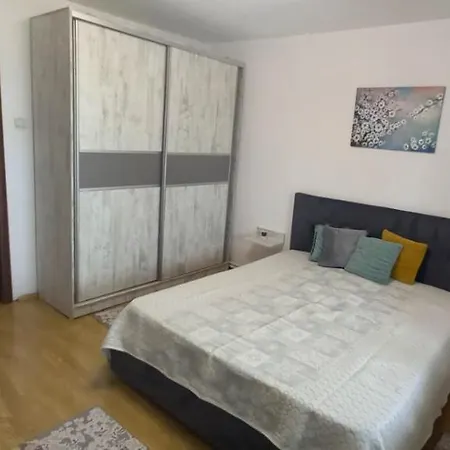 Apartment Selens *